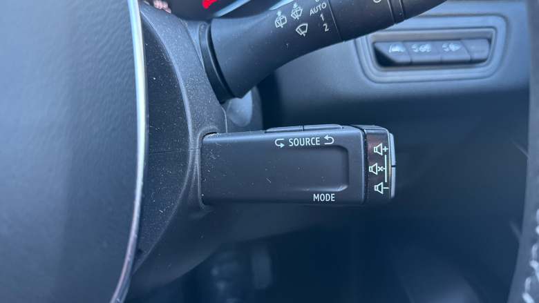 Renault Captur 1.3 TCE 140 S Edition 5dr EDC Petrol Hatchback